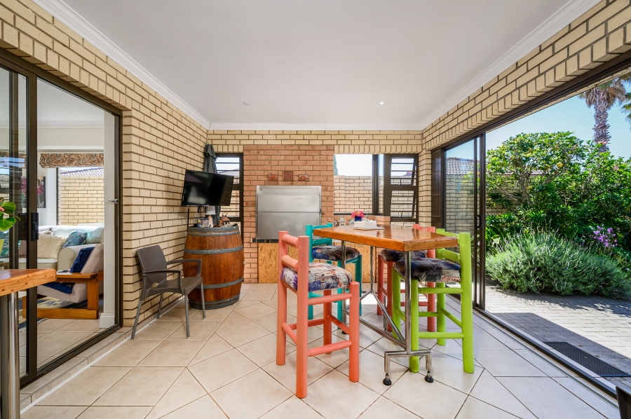 3 Bedroom Property for Sale in Summerstrand Eastern Cape
